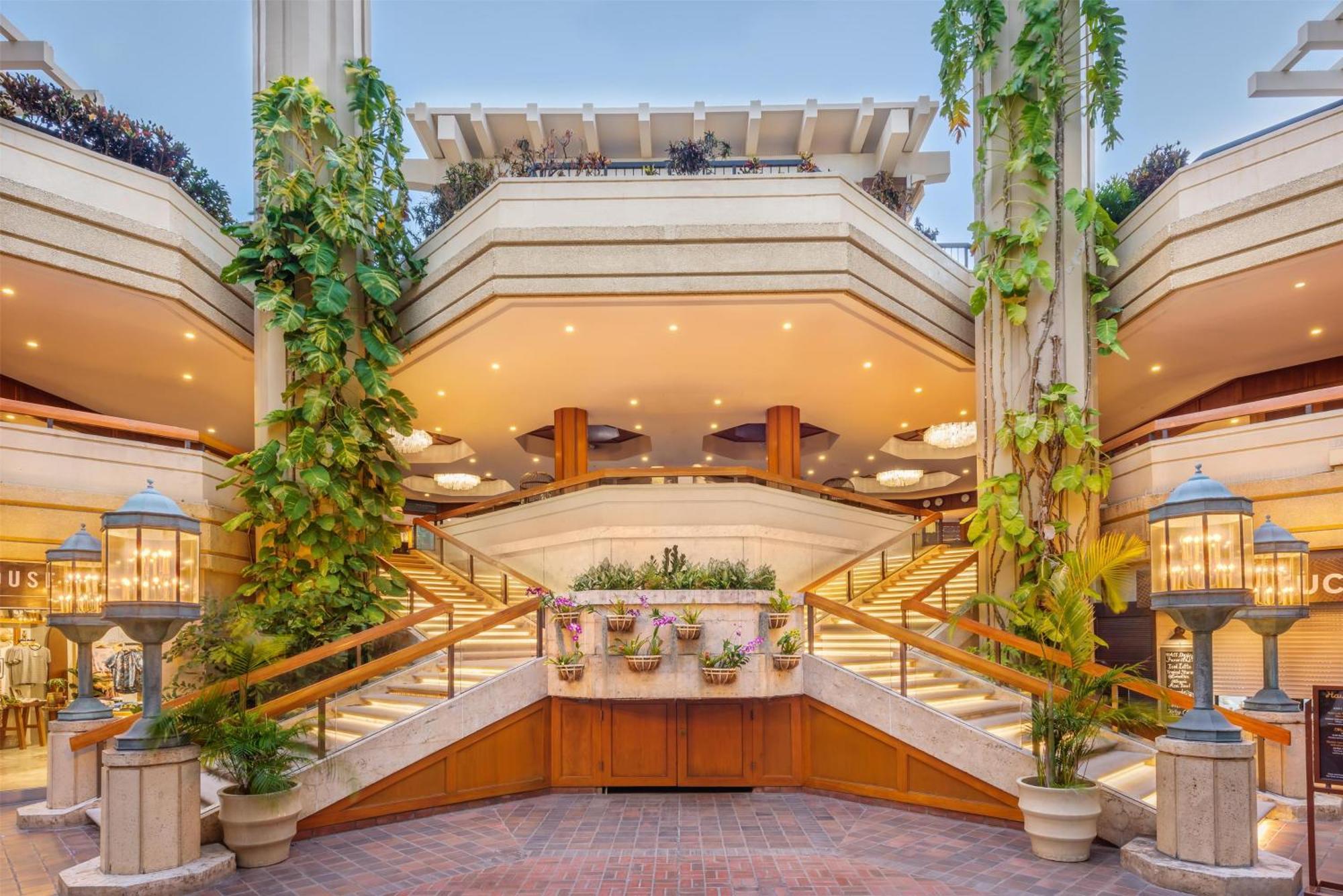 Resort Hyatt Regency Waikiki &