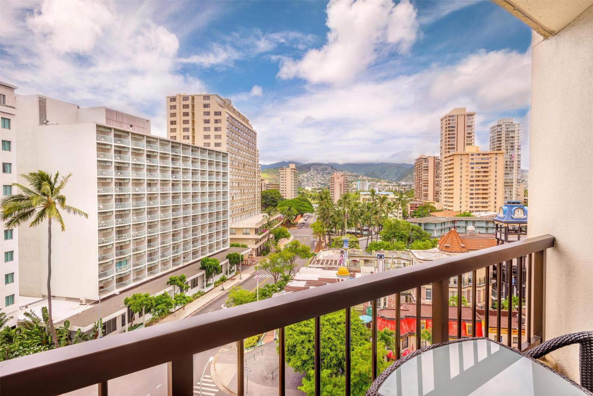 Hyatt Regency Waikiki & Honolulu